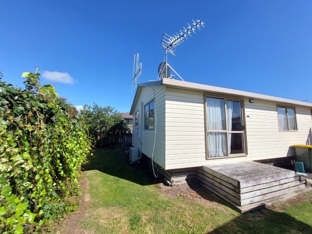 11 Allen Street, Frankton, Hamilton - Carousel 15