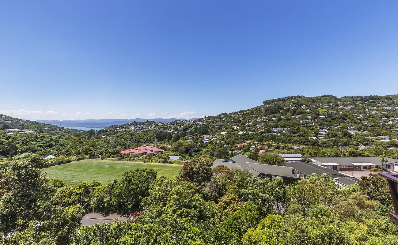 18 Chartwell Drive, Crofton Downs, Wellington - Carousel 23