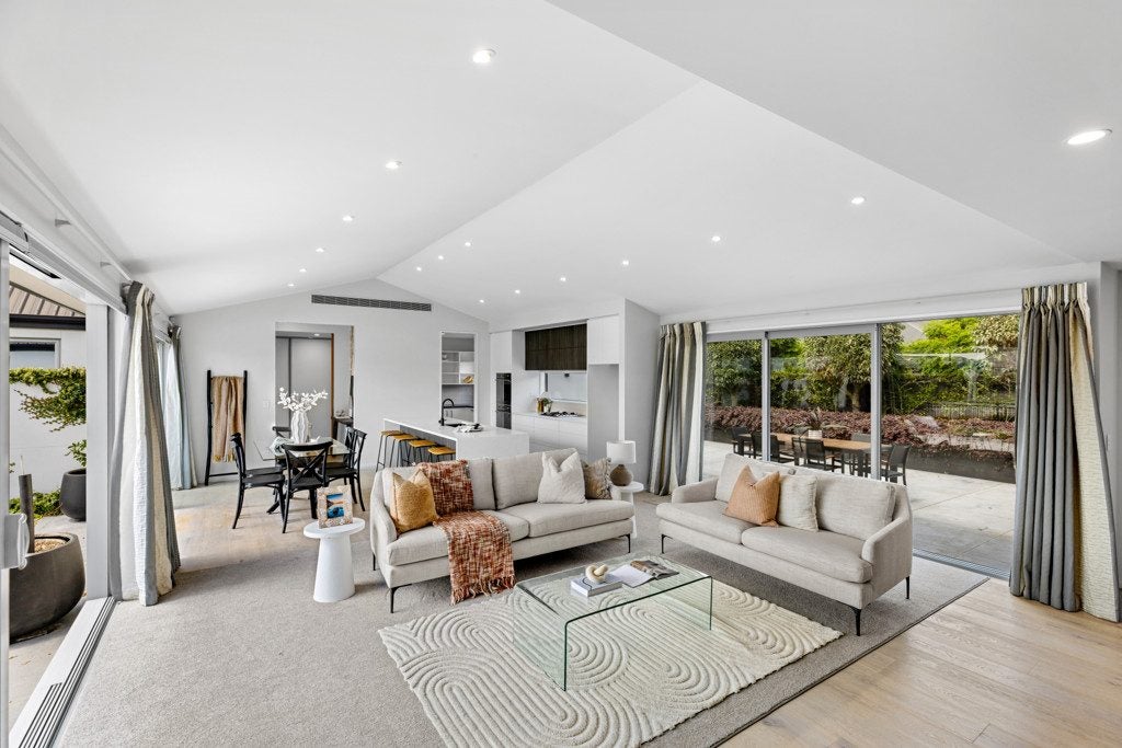 6 Craig Thompson Drive, Lincoln, Lincoln - Carousel 2