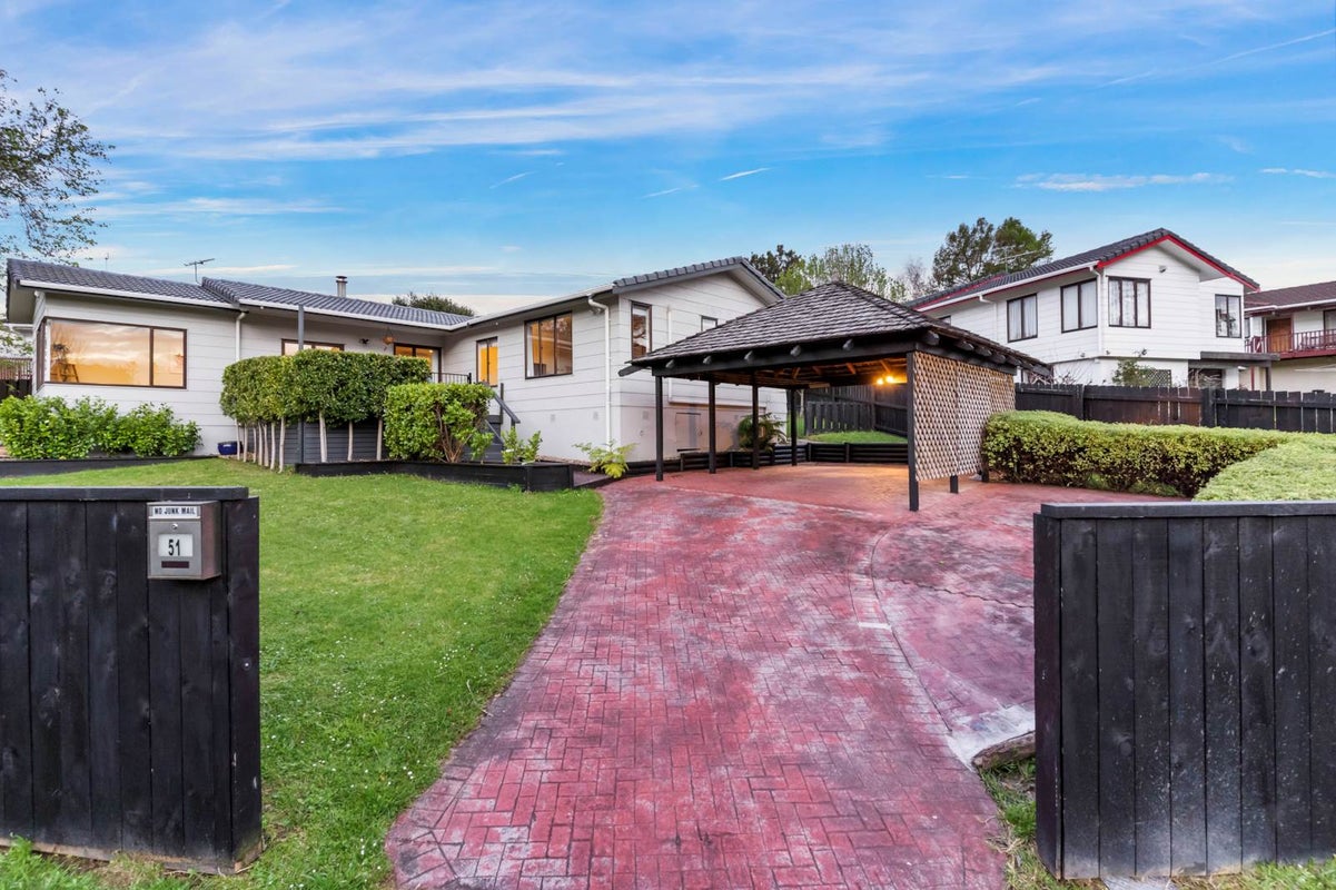 51 Hale Crescent, Bayview, Auckland - Carousel 2