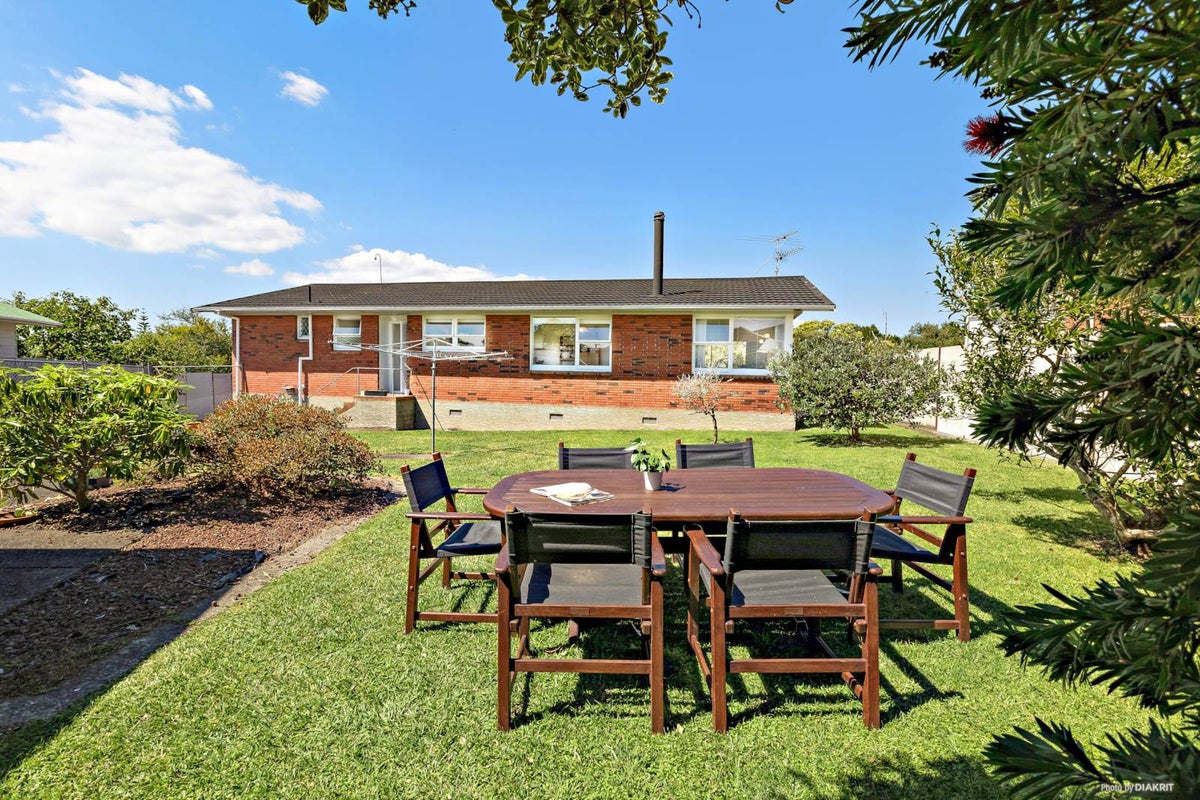 10 Terry Street, Blockhouse Bay, Auckland - Carousel 2