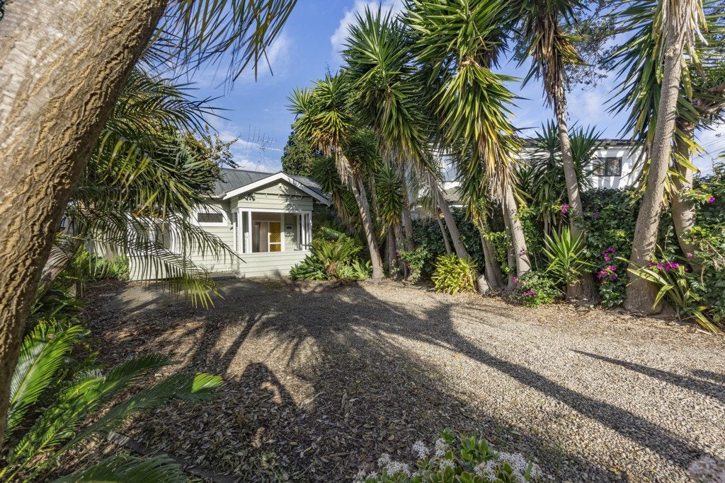 1A Hoheria Road, Onehunga, Auckland - Carousel 2