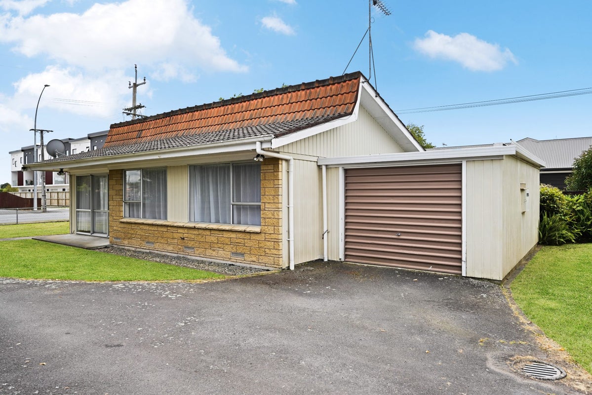 42 Fifth Avenue, Enderley, Hamilton - Carousel 1