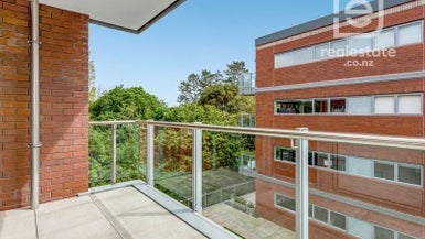305/4 Wagener Place, Mount Albert, Auckland - Carousel 1