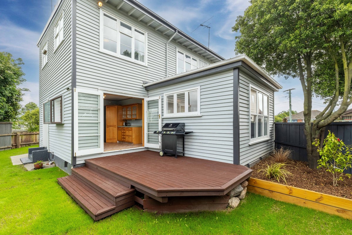 8 Gleig Place, Spreydon, Christchurch - Carousel 2