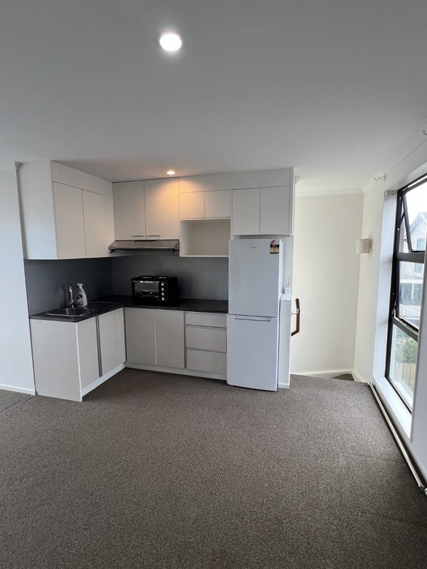 10 Mohua Avenue, Takanini, Auckland - Carousel 1