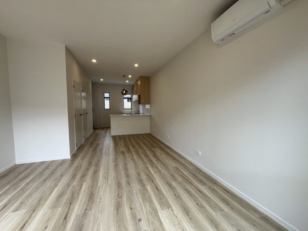 5 Paetai Lane, Te Atatu Peninsula, Auckland - Carousel 2
