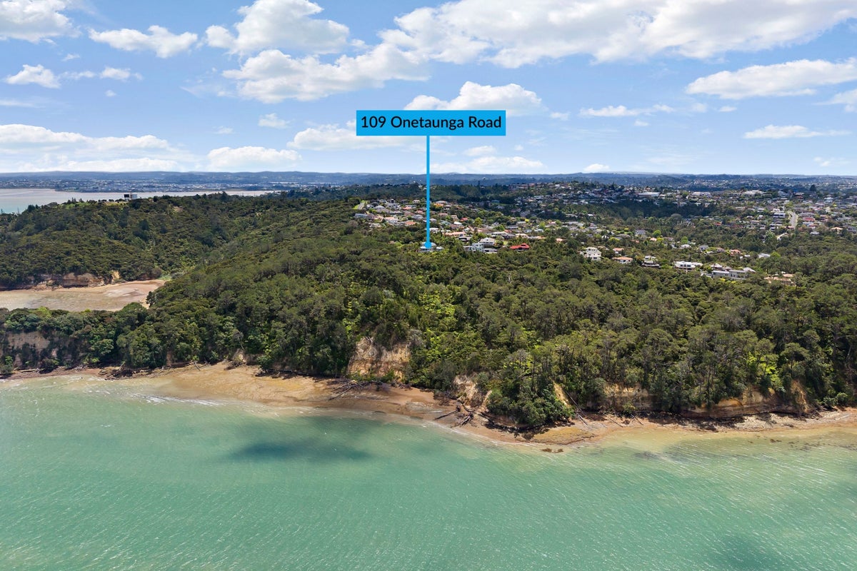 109 Onetaunga Road, Chatswood, Auckland - Carousel 1
