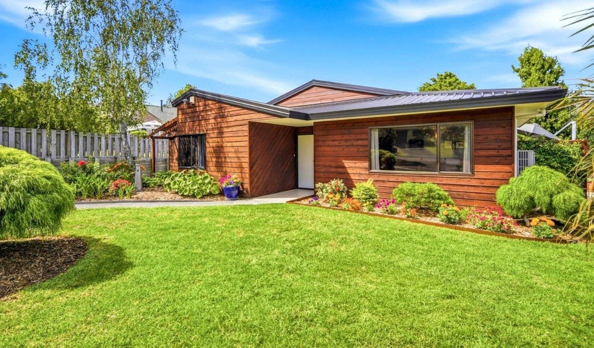 7 Juliet Place, Forrest Hill, Auckland - Carousel 2