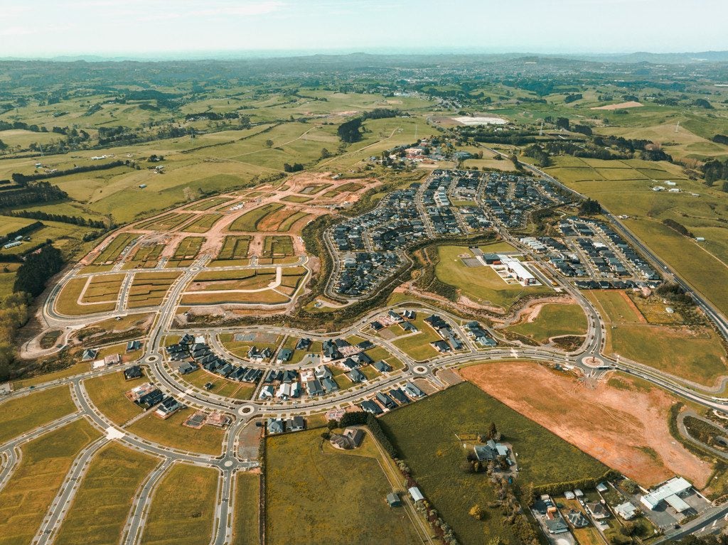 4 Kenehi Road, Karaka, Papakura - Carousel 9