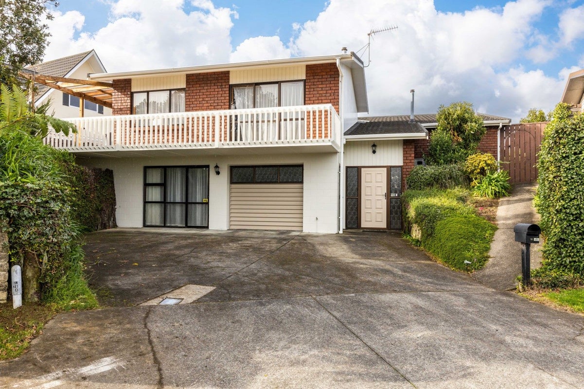 10 Ruskin Place, Westown, New Plymouth - Carousel 1