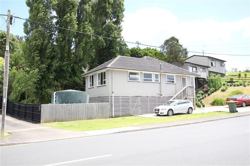 14 Beverley Road, Stanmore Bay, Whangaparaoa - Carousel 1