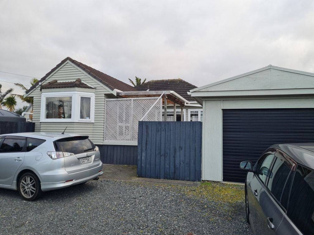 48 Bell Road, Beachlands, Auckland - Carousel 1
