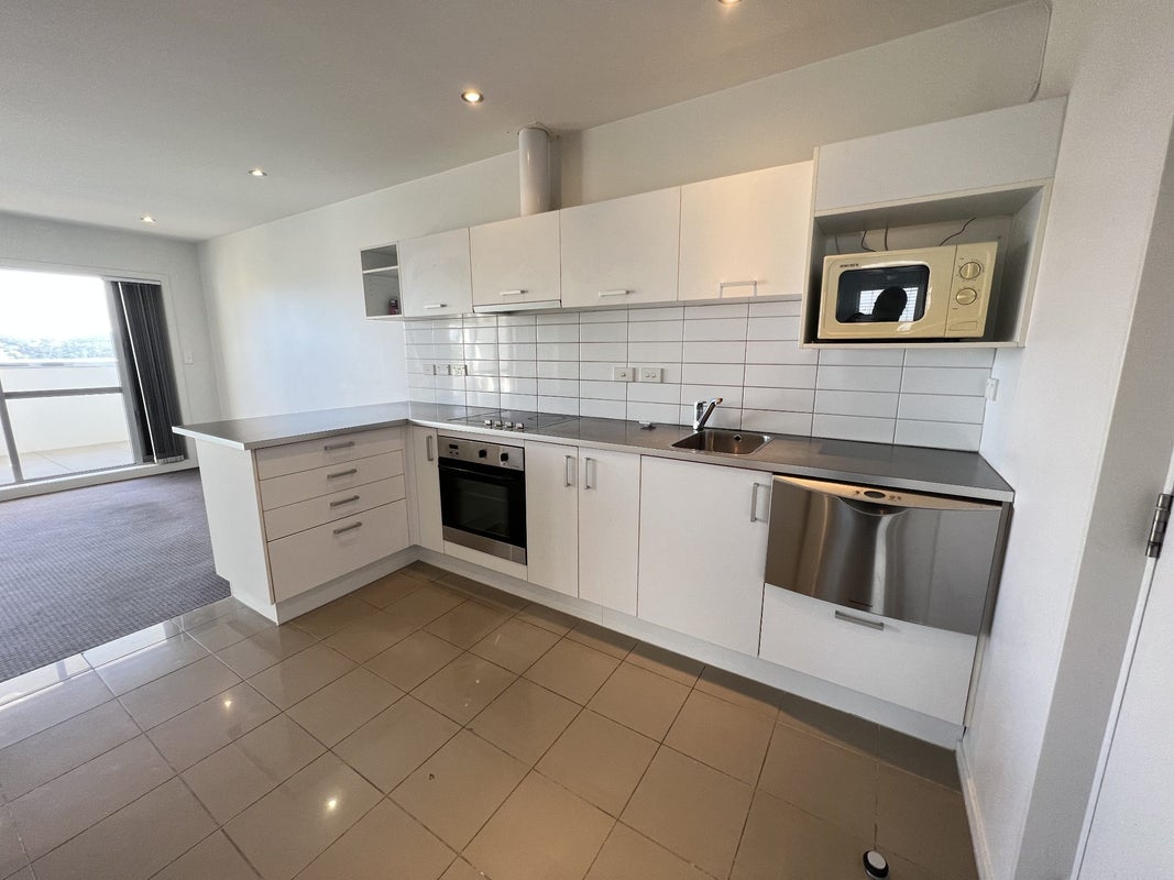 8D/60 Masons Road, Oteha, Auckland - Carousel 1
