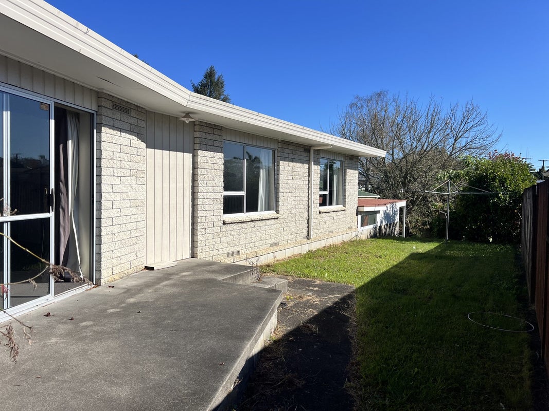 62 Pine Avenue, Melville, Hamilton - Carousel 11