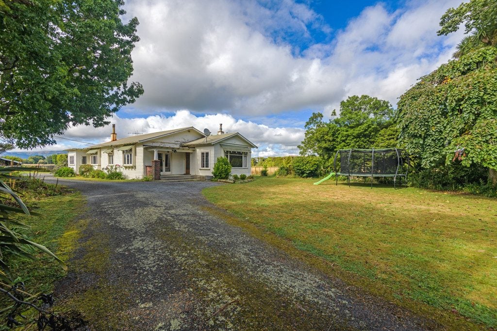 1902 State Highway 56, Tiakitahuna, Palmerston North - Carousel 1