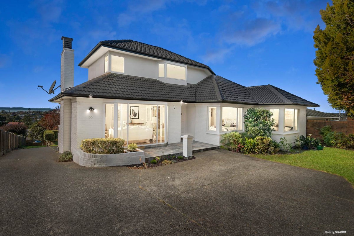 55 Bleakhouse Road, Howick, Auckland - Carousel 1
