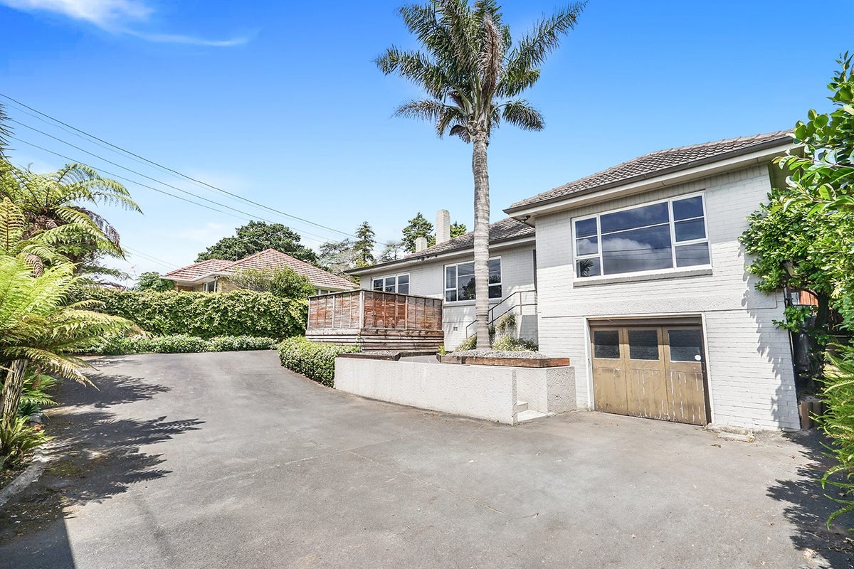 316 Cobham Drive, Hillcrest, Hamilton - Carousel 2