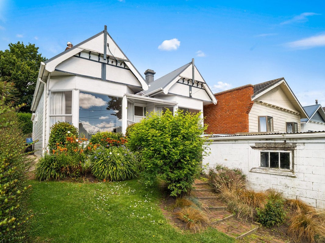 5 Kinsman Street, Kaikorai, Dunedin - Carousel 1