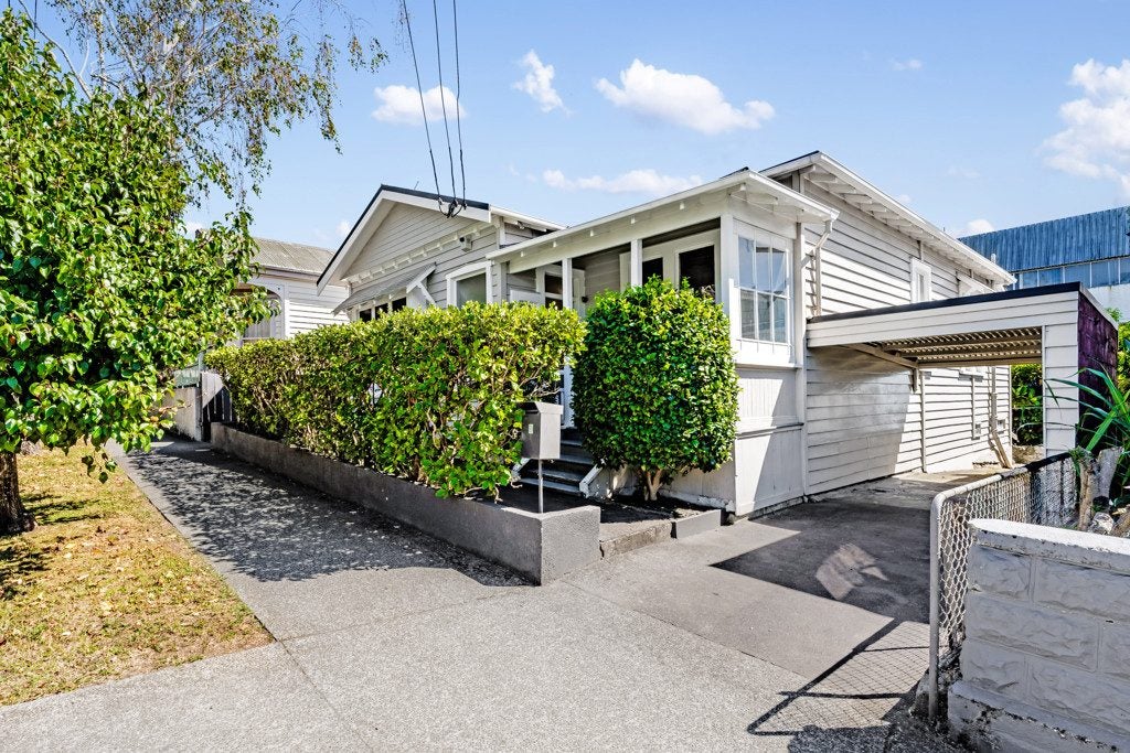 9A Seccombes Road, Epsom, Auckland - Carousel 1