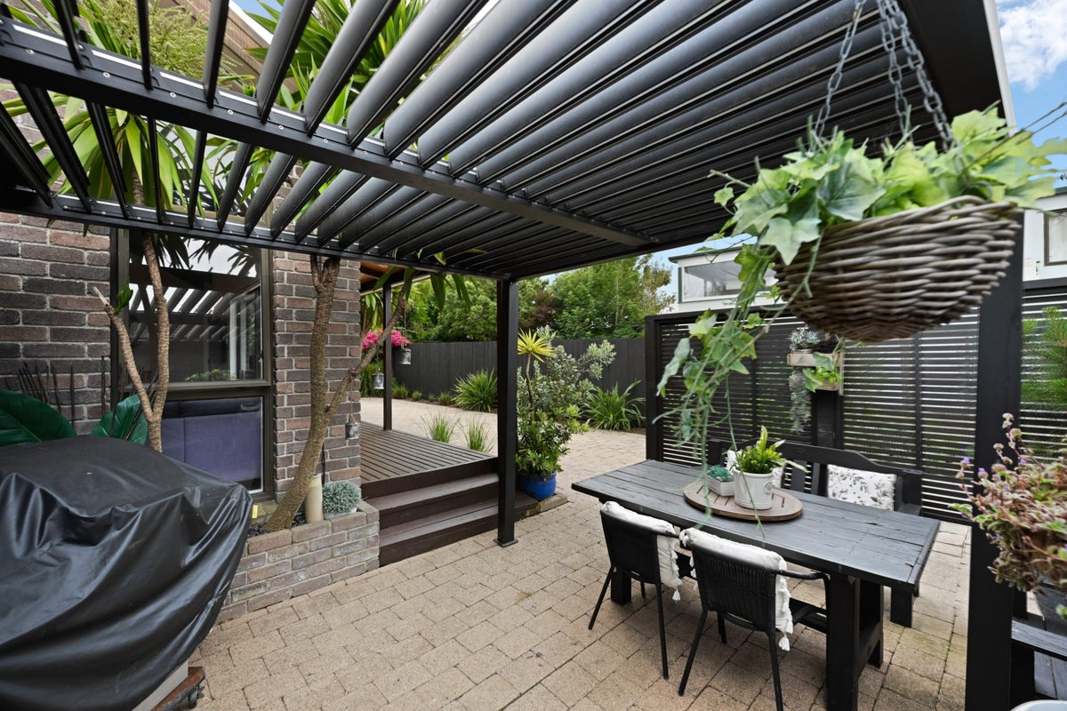 9 Masons Avenue, Hamilton East, Hamilton - Carousel 23