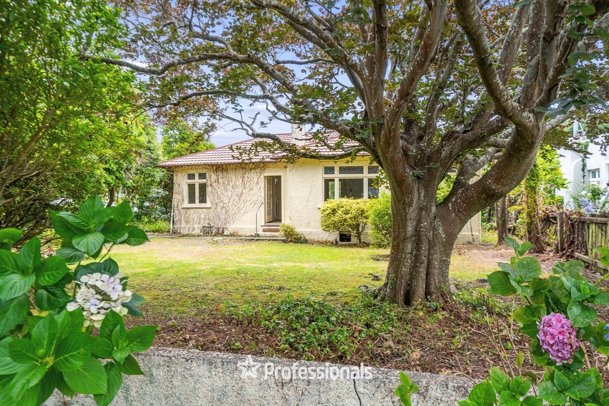 37 Hardy Street, Waterloo, Lower Hutt - Carousel 1