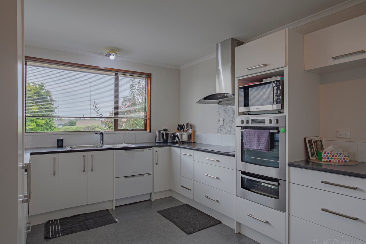 24 Stirling Place, Marchwiel, Timaru - Carousel 2