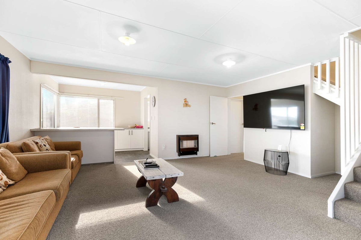 47 Totara Road, Awapuni, Palmerston North - Carousel 2