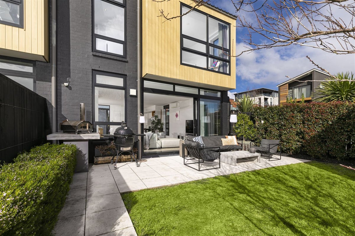 204 Hobsonville Point Road, Hobsonville, Auckland - Carousel 1