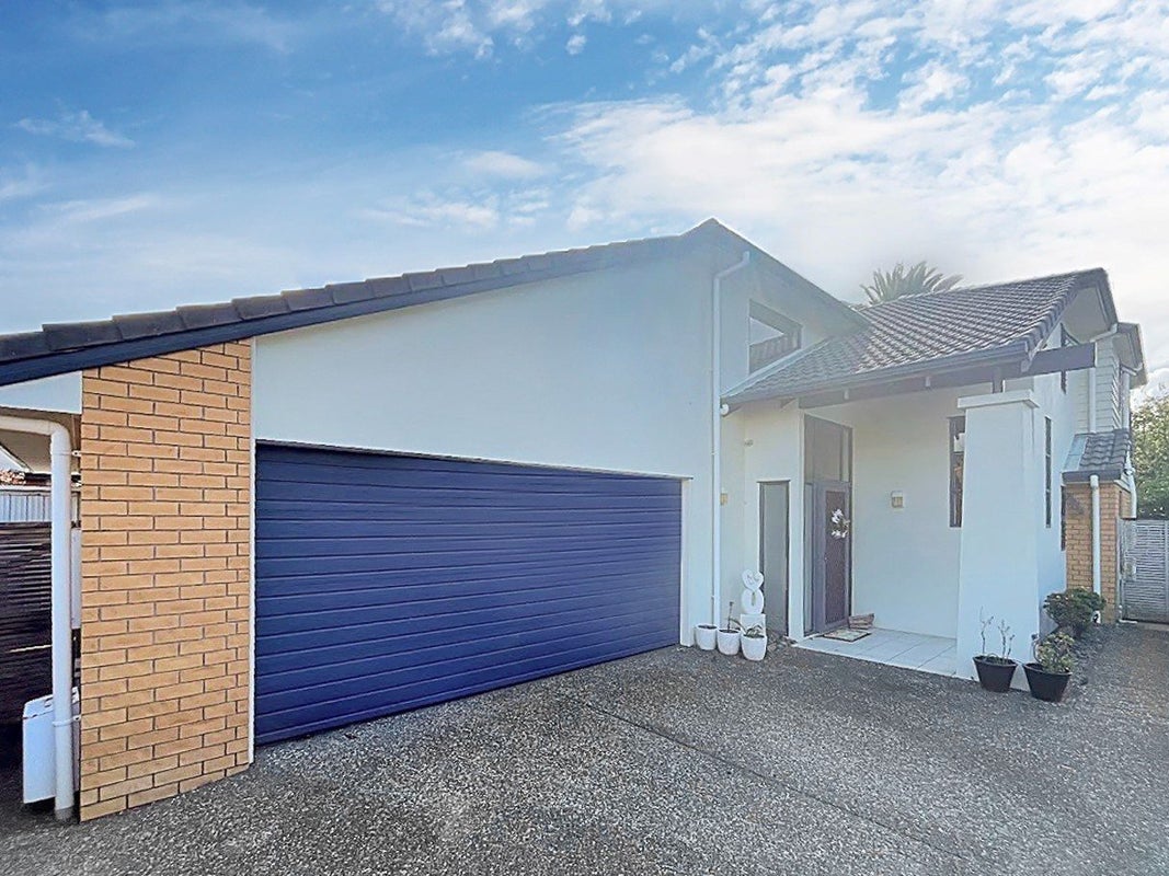 17B Rewi Road, Royal Oak, Auckland - Carousel 1