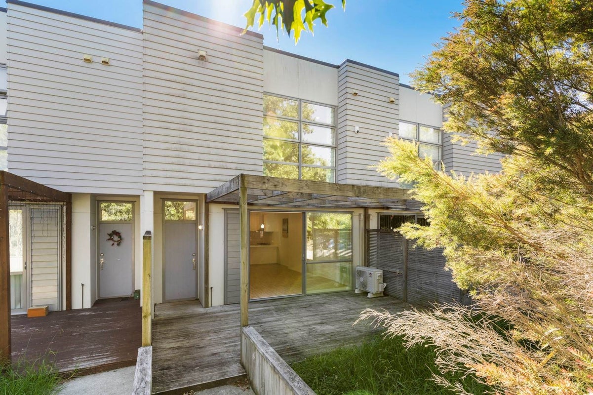17 Kauri Drive, Takanini, Auckland - Carousel 32