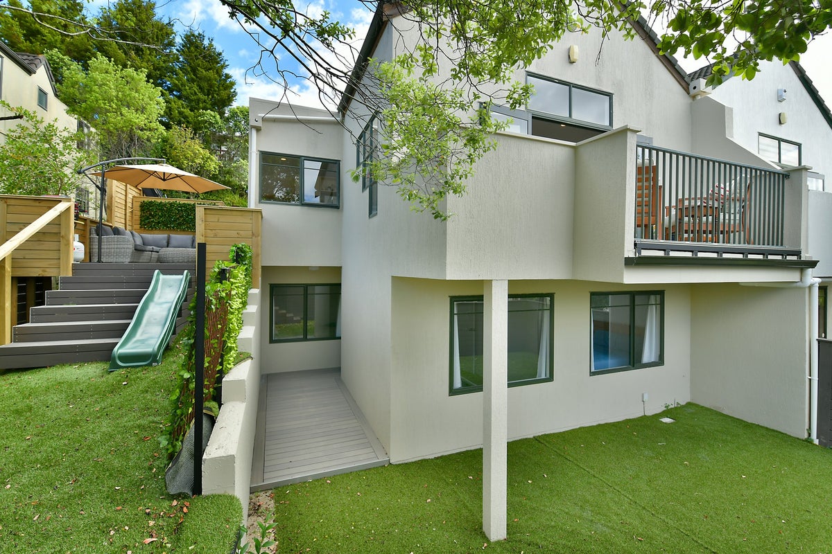 1/62 Fernhill Way, Oteha, Auckland - Carousel 18