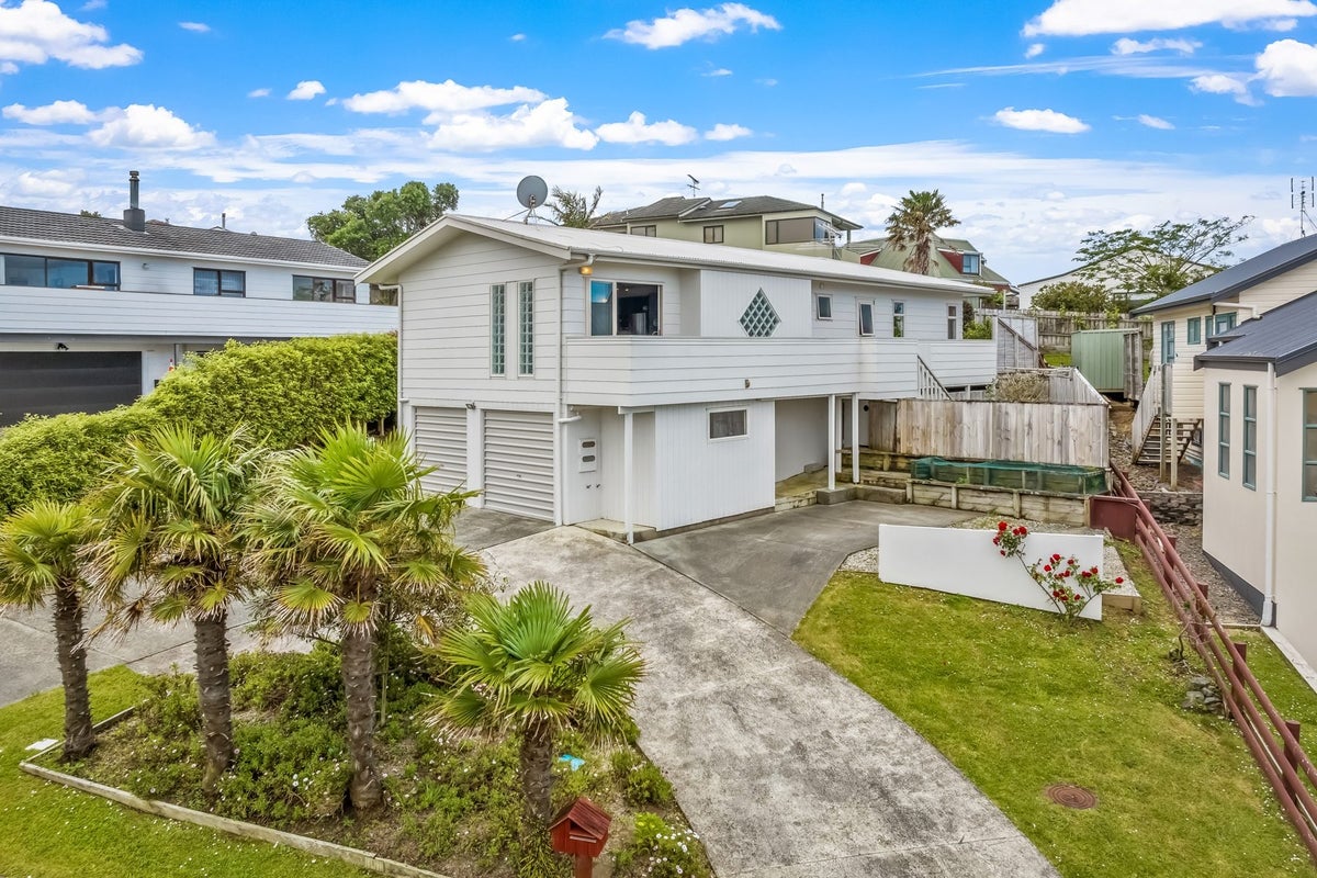 14 Tamatea Drive, Snells Beach, Snells Beach - Carousel 2