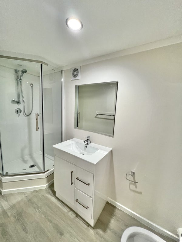 10A Fowey Avenue, Te Atatu South, Auckland - Carousel 6