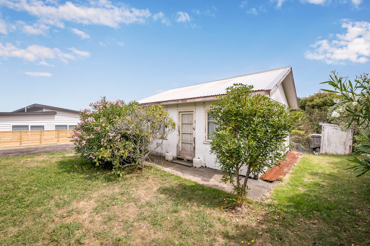 55 Glen Road, Raumati South, Paraparaumu - Carousel 2