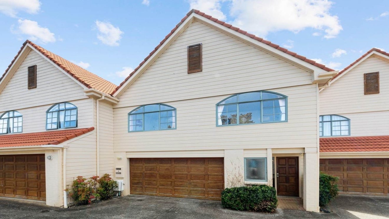 860B Manukau Road, Royal Oak, Auckland - Carousel 1