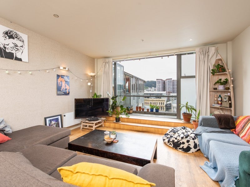 258/21 Left Bank, Te Aro, Wellington - Carousel 1