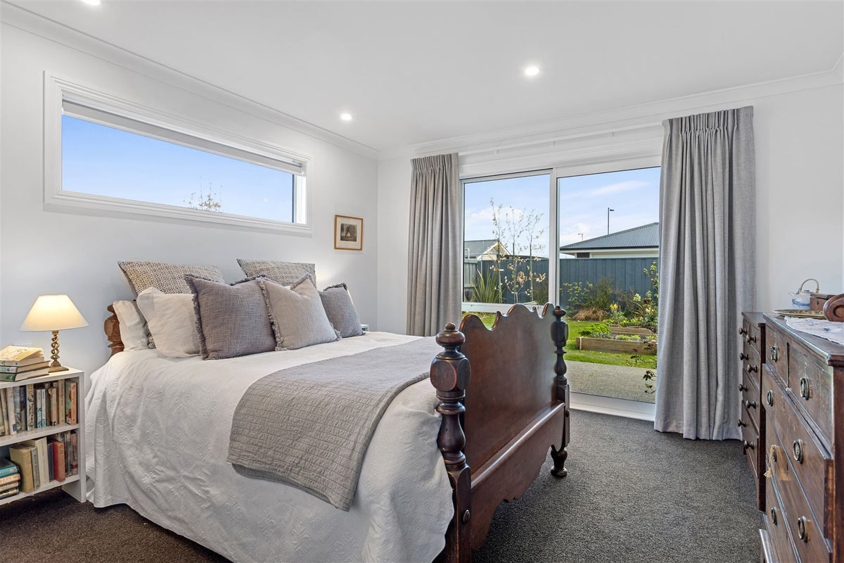 42 Koura Drive, Rangiora, Rangiora - Carousel 8