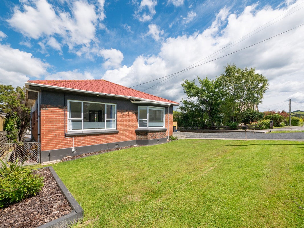 24 North Taieri Road, Abbotsford, Dunedin - Carousel 1