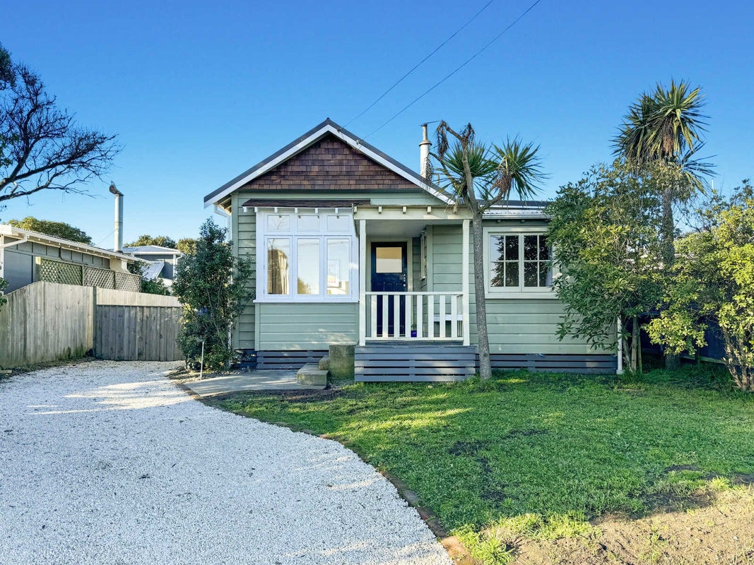 209 Pine Avenue, South New Brighton, Christchurch - Carousel 1