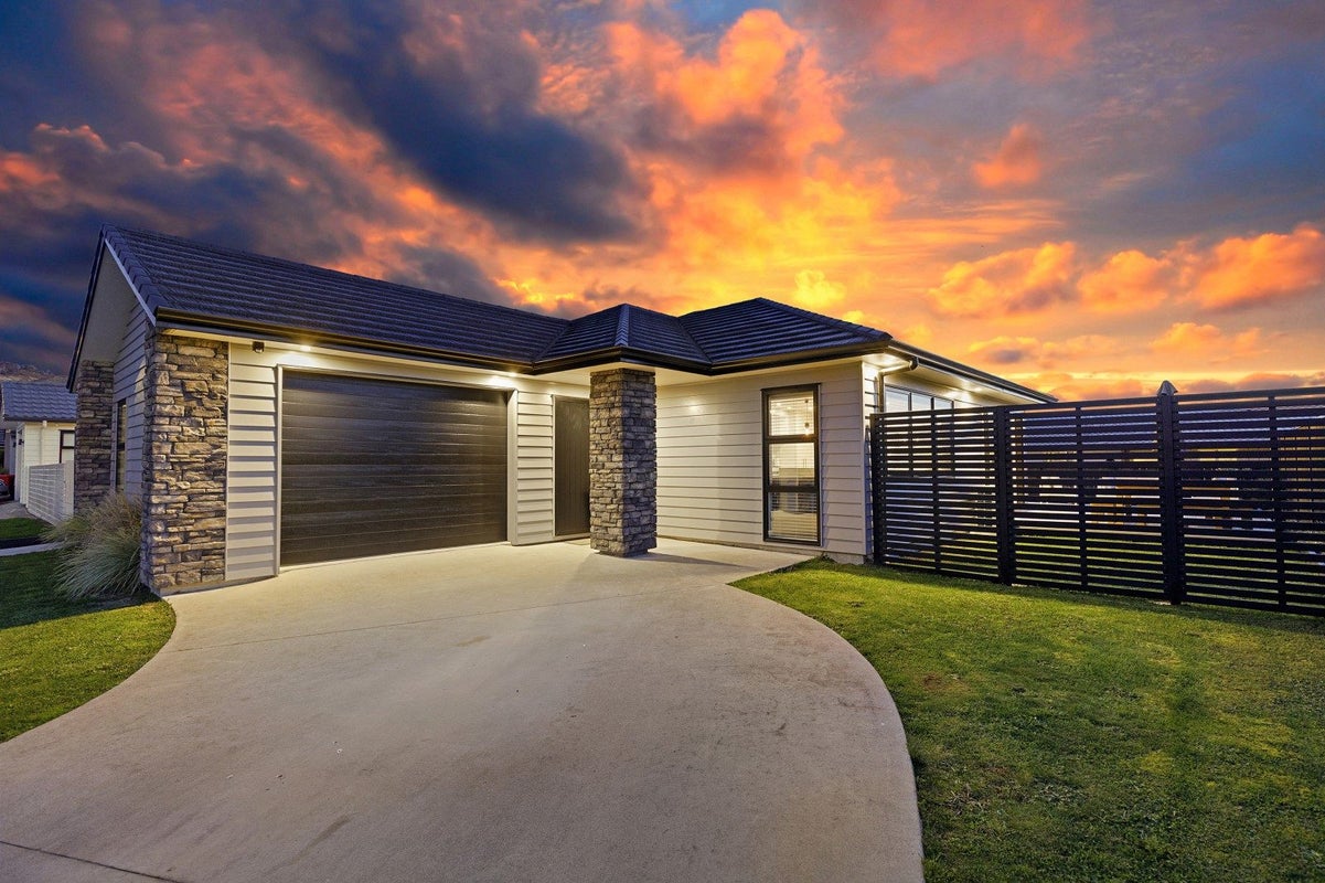 53 Buddle Road, Wallaceville, Upper Hutt - Carousel 2