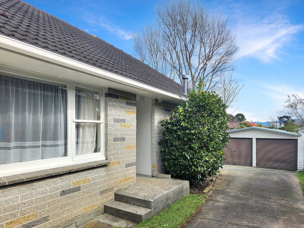 2/32 Parnell Street, Fairfield, Lower Hutt - Carousel 1