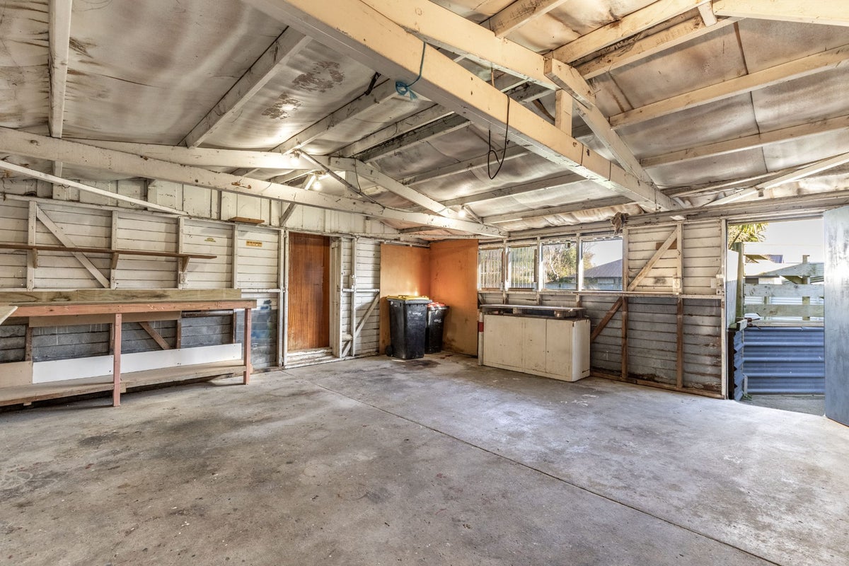 17 Holloway Street, Waikiwi, Invercargill - Carousel 18