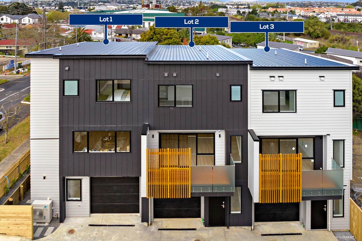 3/12 Arawa Street, New Lynn, Auckland - Carousel 1