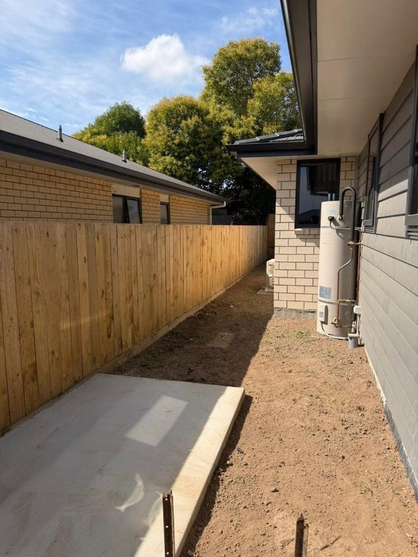 1115 Heaphy Terrace, Fairfield, Hamilton - Carousel 17