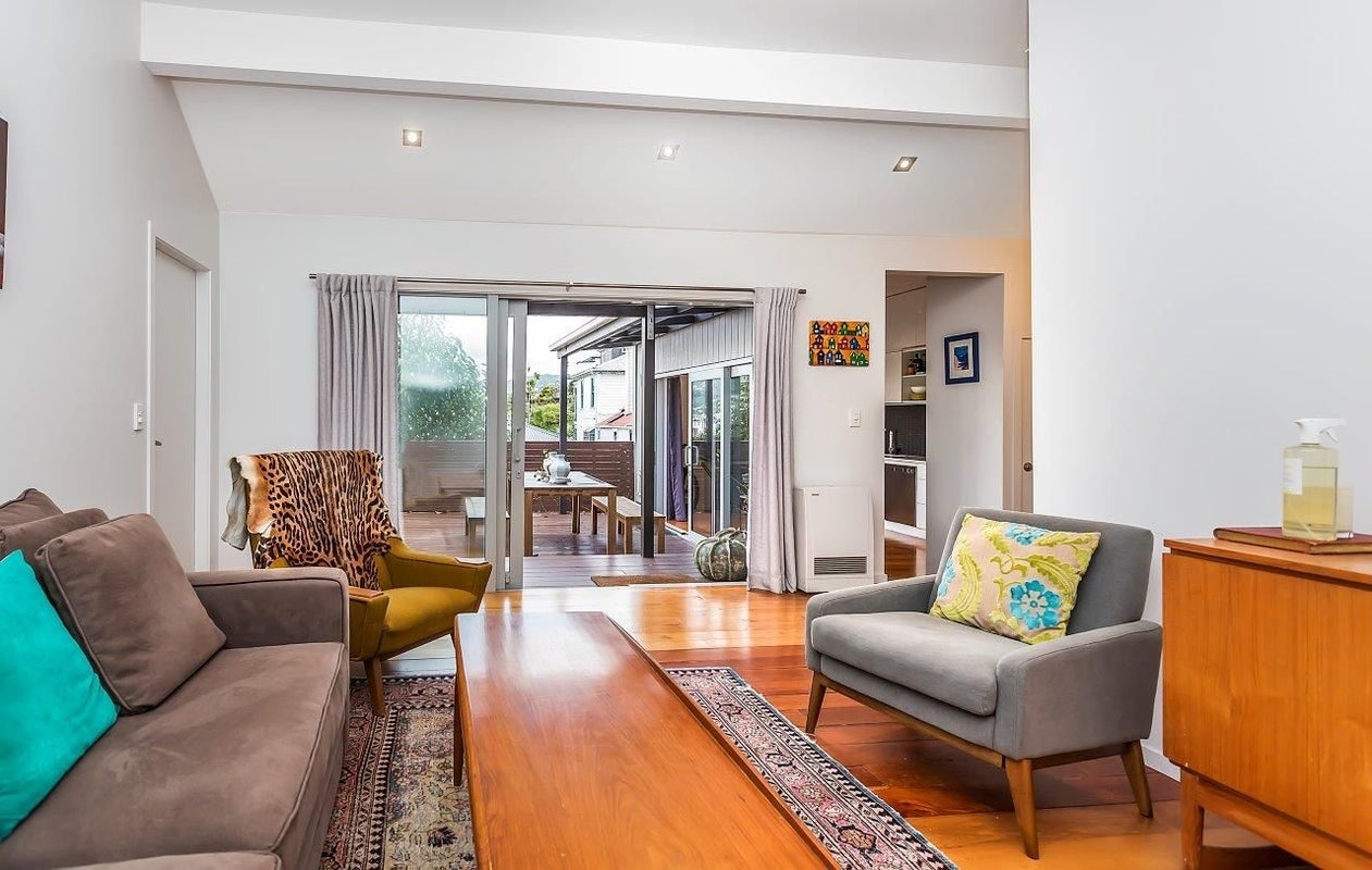 95 Majoribanks Street, Mount Victoria, Wellington - Carousel 1