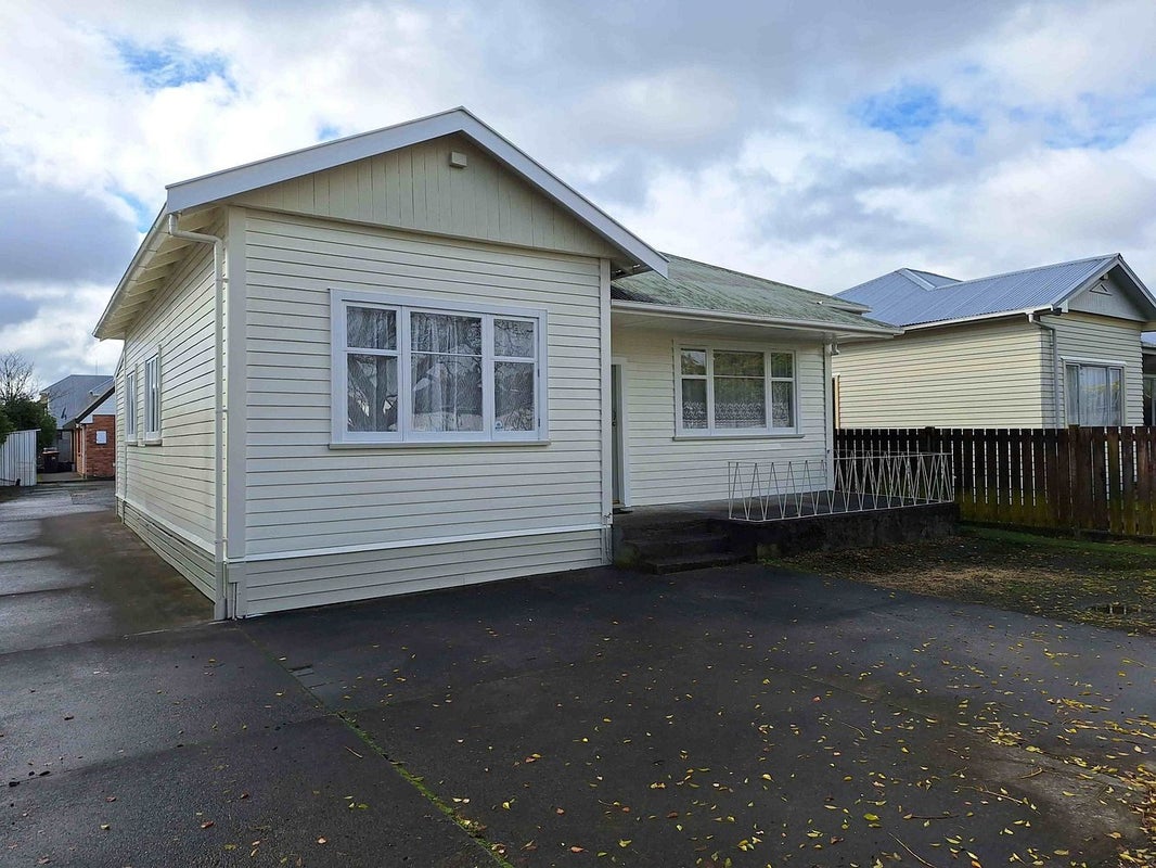 21 Worcester Street, West End, Palmerston North - Carousel 2