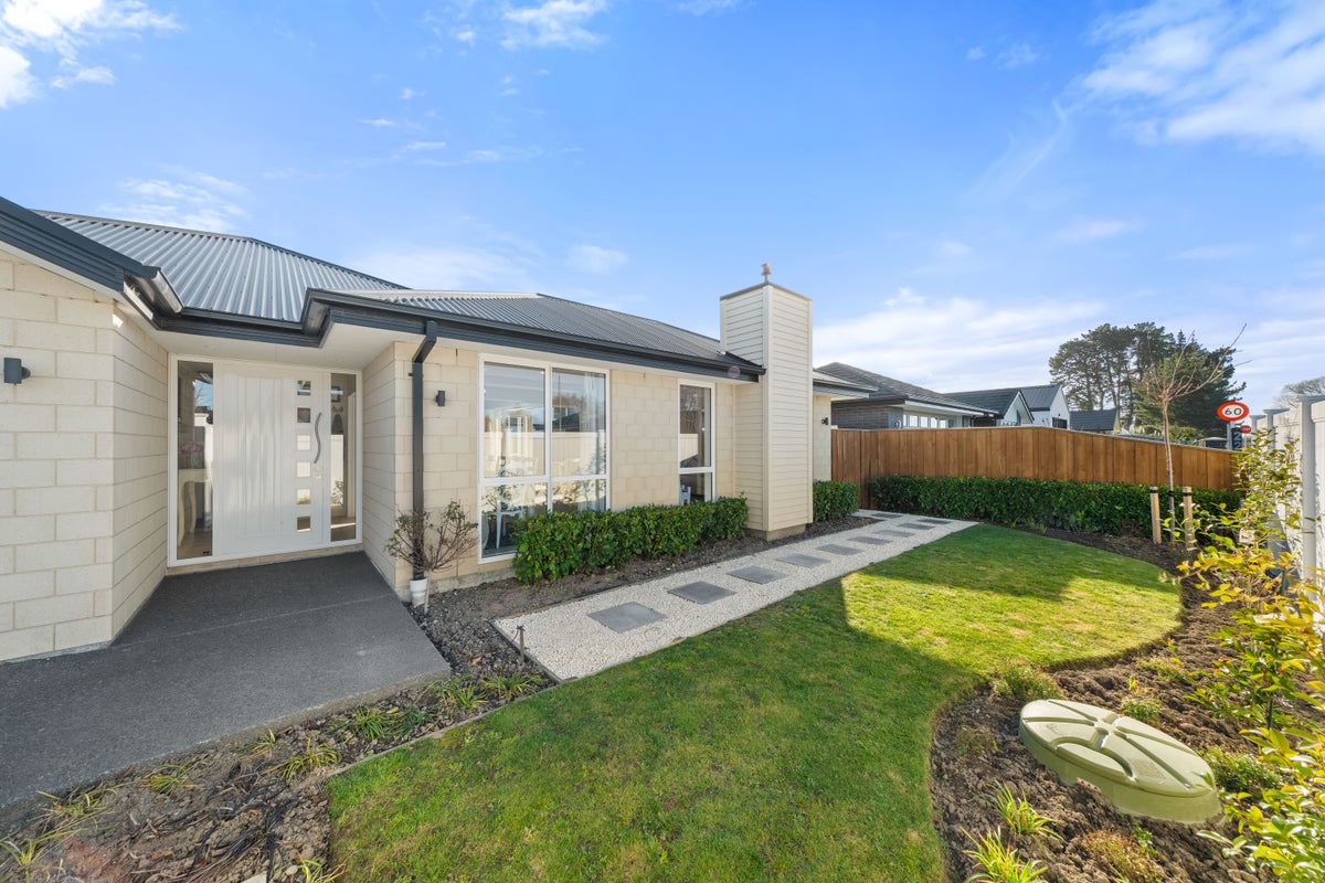221 Cavendish Road, Casebrook, Christchurch - Carousel 2