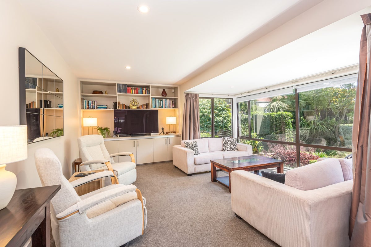33A McDougall Avenue, St Albans, Christchurch - Carousel 1