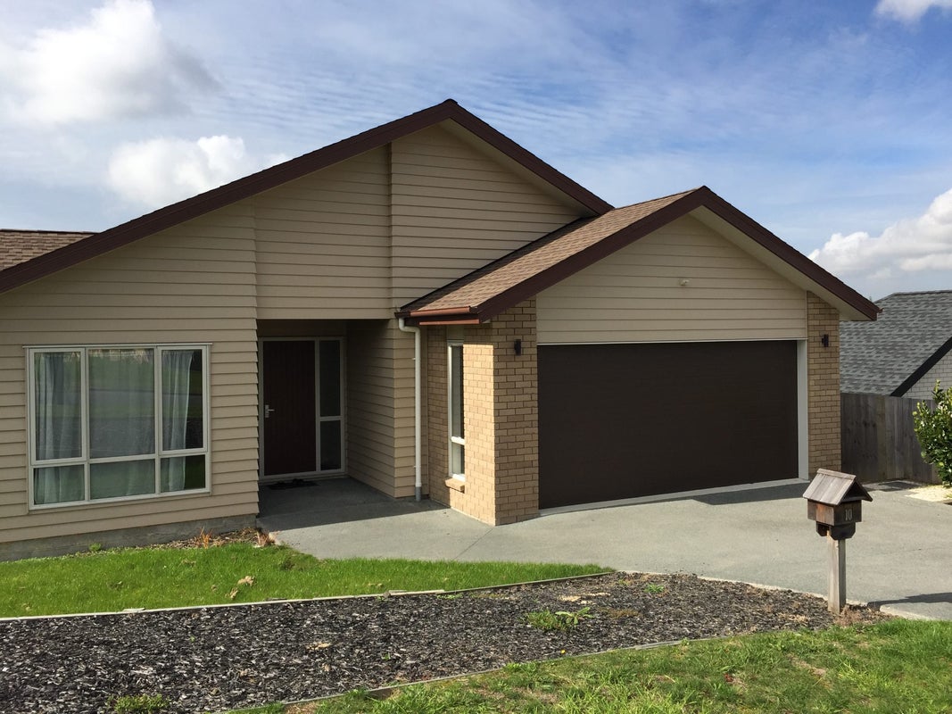 10 Travis View Drive, Fairview Heights, Auckland - Carousel 1